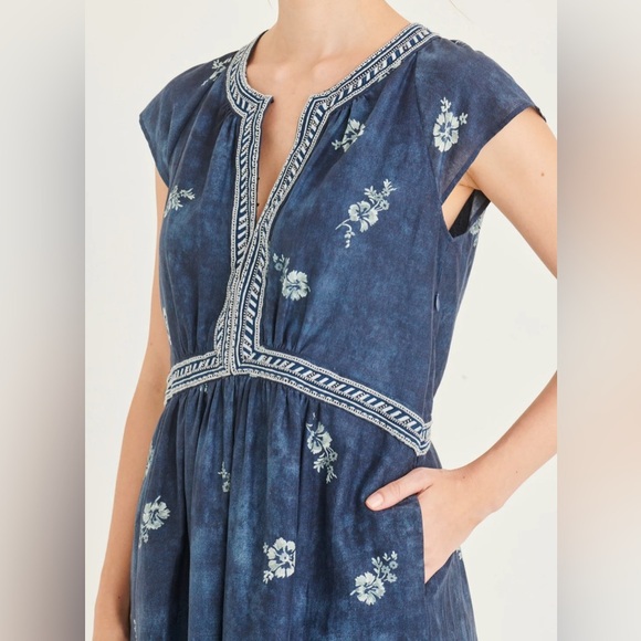 Secret Mission Mirelle Organic Cotton Embroidered Mini Dress Size Medium NWT - Picture 3 of 8